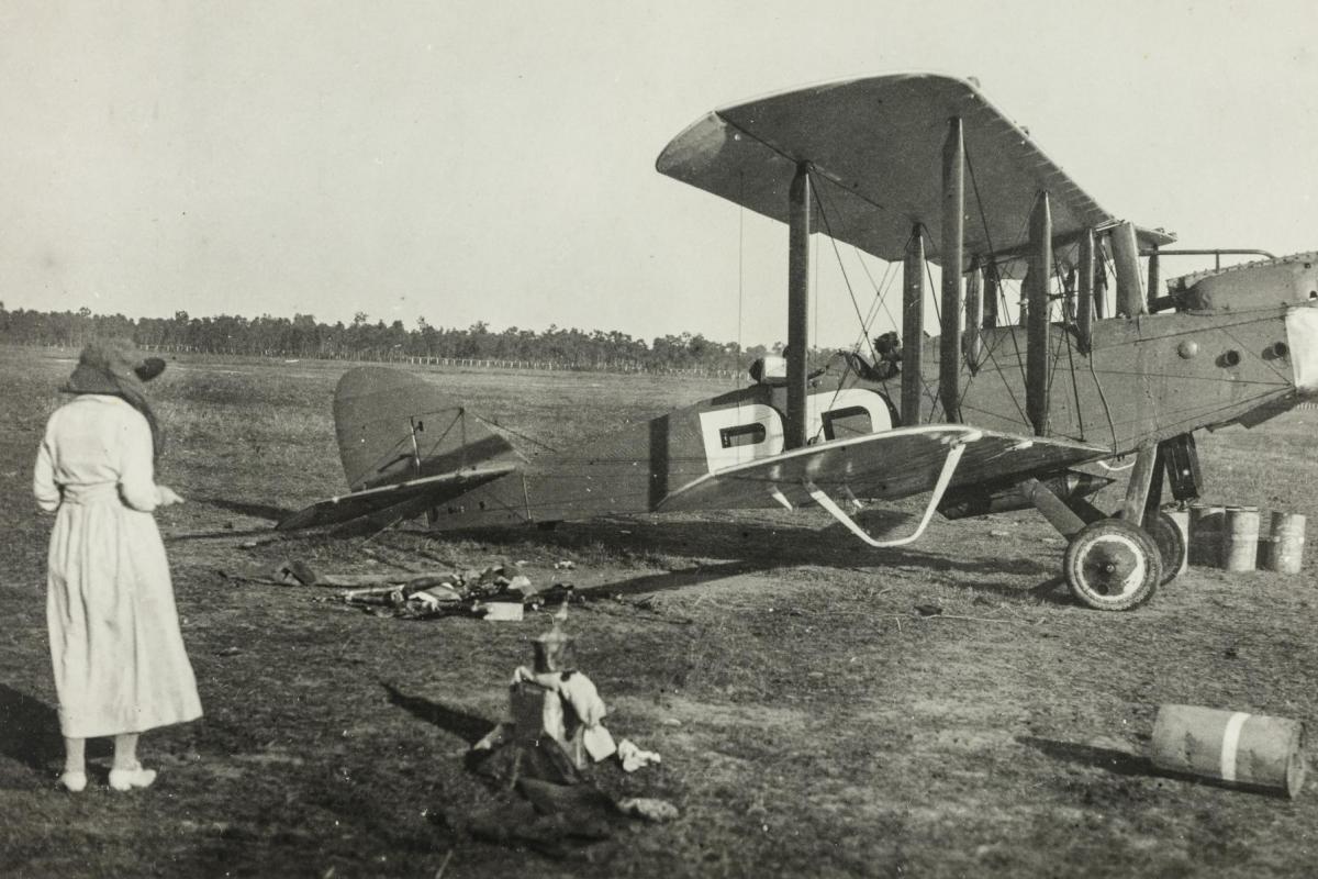 Lieutenants Ray Parer and John McIntosh arrive in Darwin in their Airco DH.9 aircraft on 4 August 1920, eight months after the Smith Brothers.